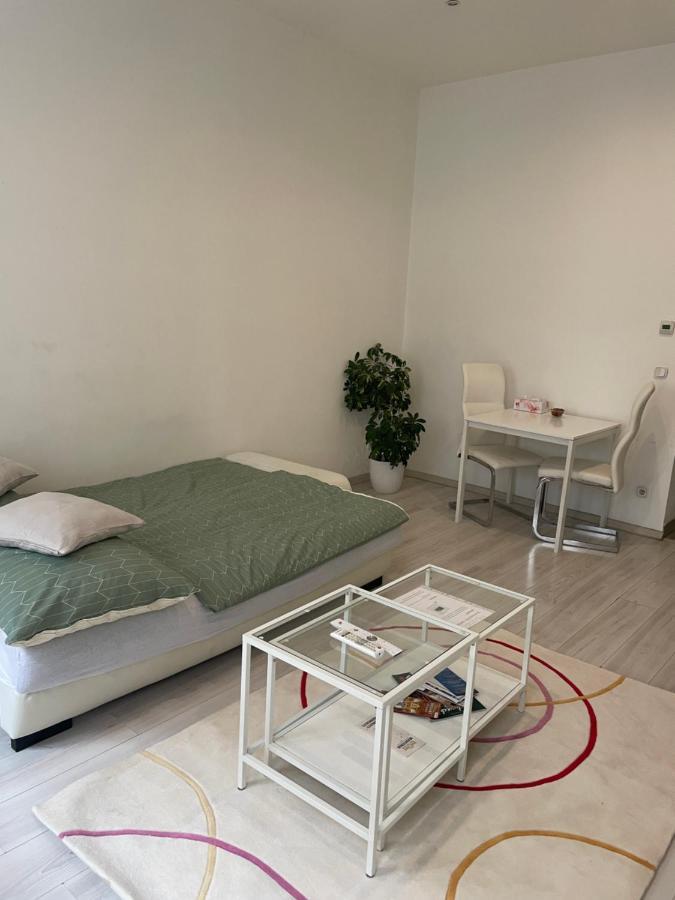 Hutteldorf Apartment Відень Екстер'єр фото